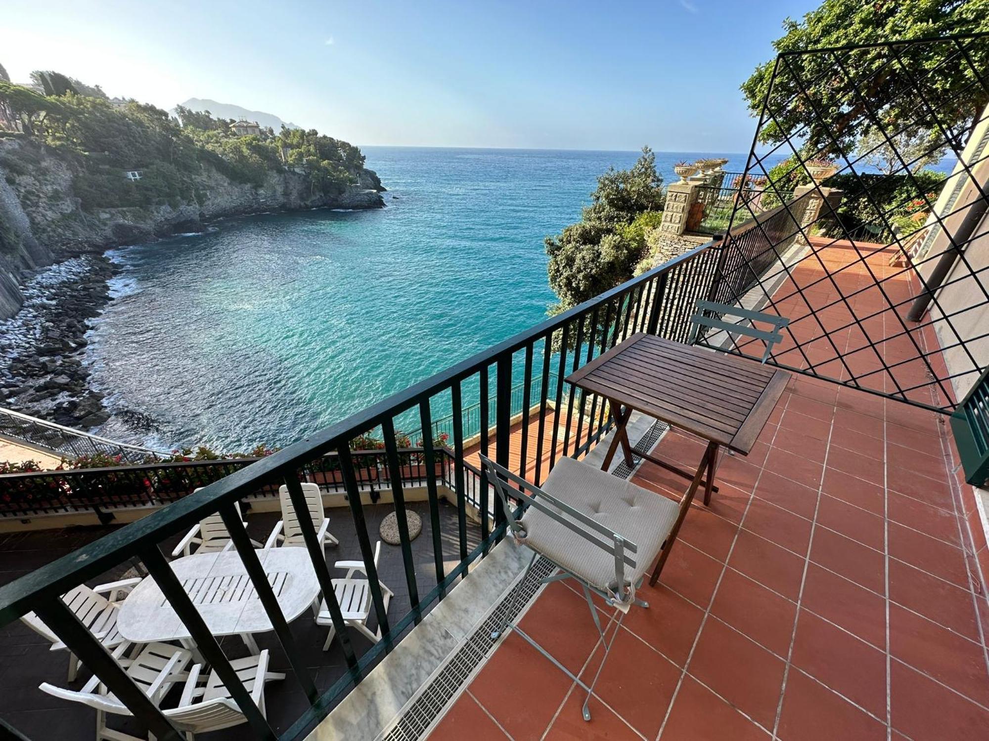 Pieve Ligure A Picco Sul Mare Con Piscina Villa Regina Exterior photo