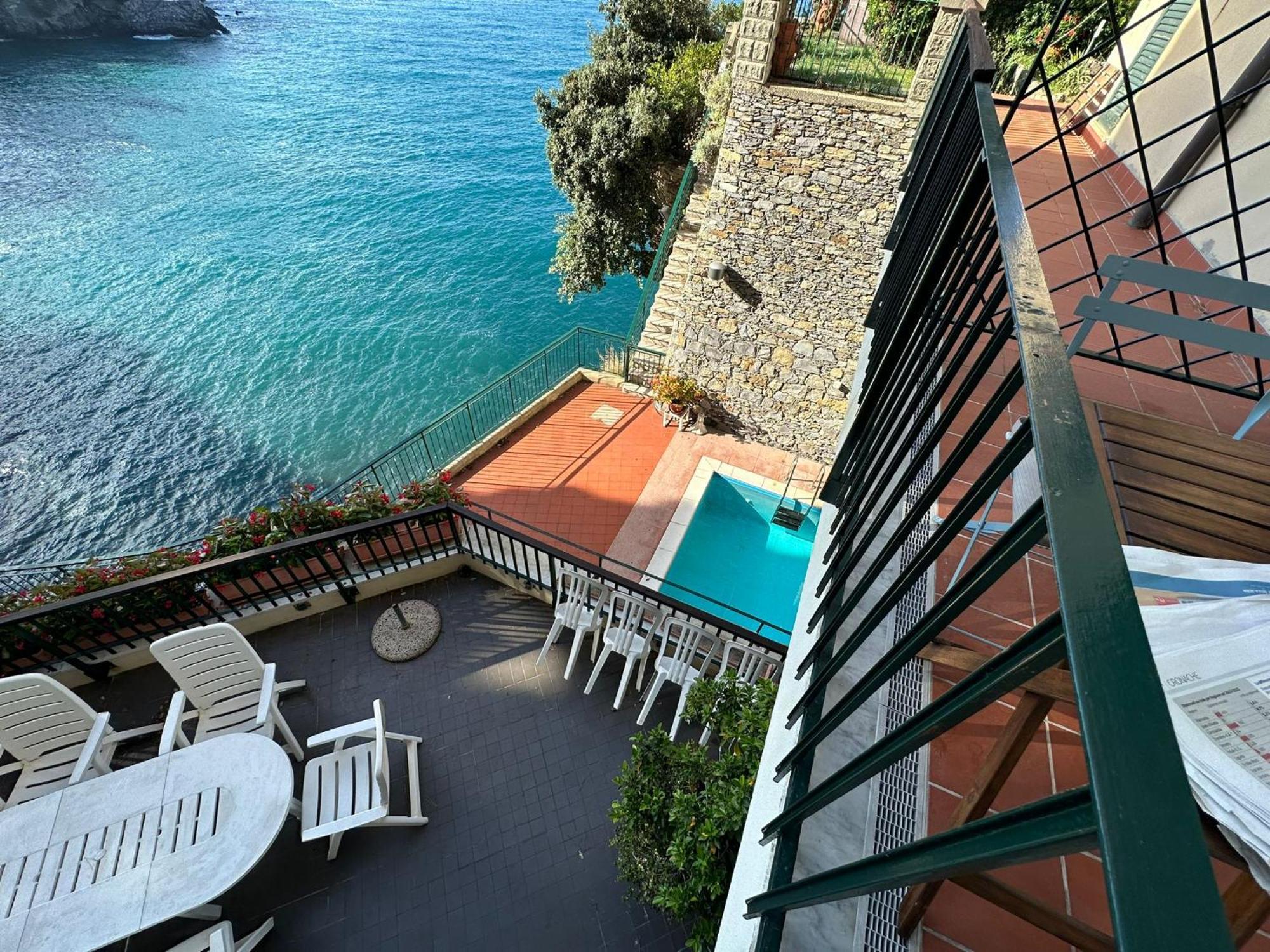 Pieve Ligure A Picco Sul Mare Con Piscina Villa Regina Exterior photo